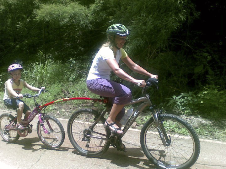 kids bike that attaches to adult bike